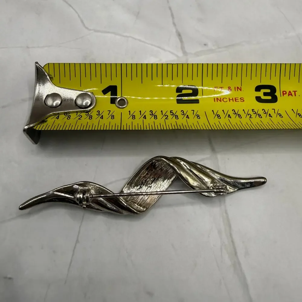 Vintage 1980s Silver Tone Abstract Twisted Ribbon Wave Brooch Pin